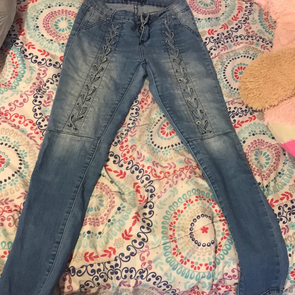 Slim fitting braided/ laced jeans mid waist